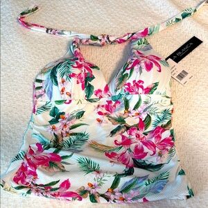 La Blanca 2 piece swim suit. New with tags